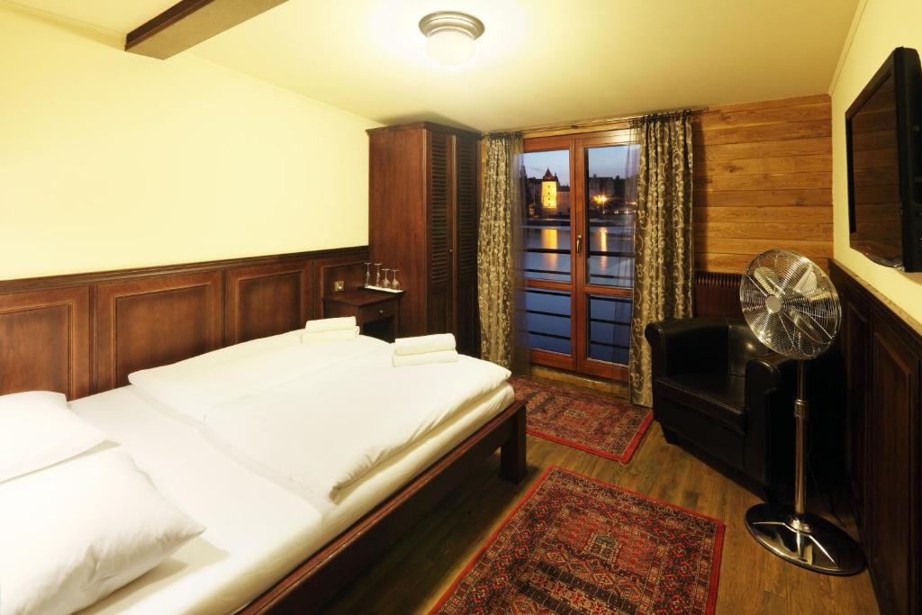 Двухместный (Улучшенный двухместный номер с 1 кроватью) отеля Boat Hotel Matylda, Прага