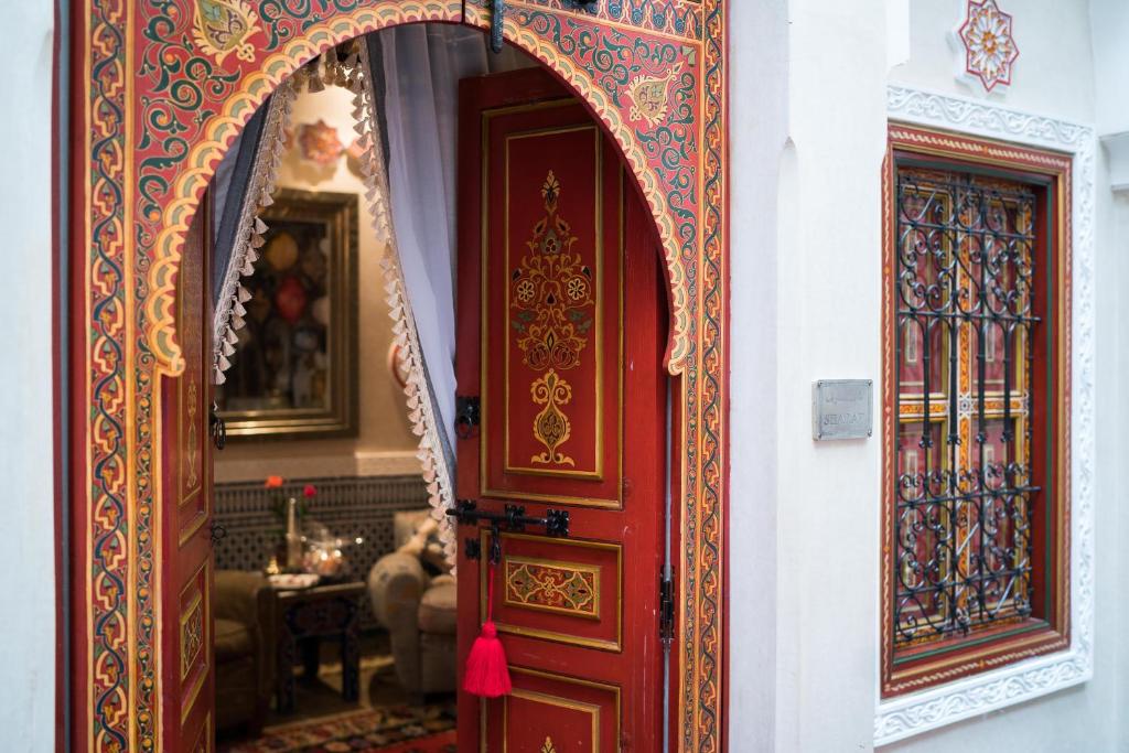 Сьюит (Sharaf Suite), Riad Hikaya