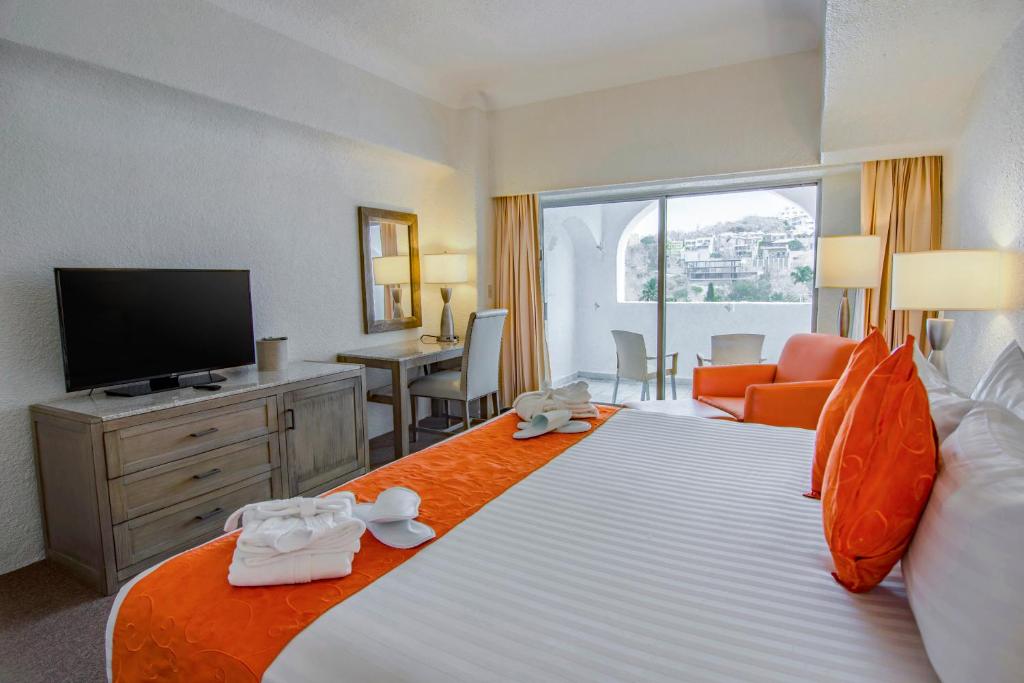 Сьюит (Master Suite Ocean View (2 Adults, 1 Child )) курортного отеля Tesoro Manzanillo - Все включено, Мансанильо