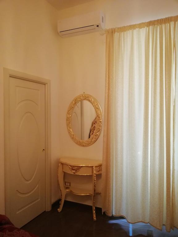 Двухместный (Номер с кроватью размера «queen-size»), Stazione di Napoli Guest house Maria Francesca