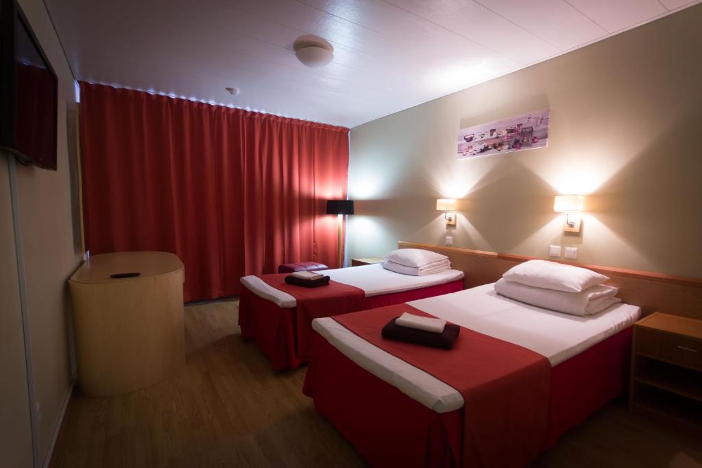 Двухместный (Стандартный двухместный номер с 1 кроватью или 2 отдельными кроватями) отеля Peoleo Hotell, Таллин