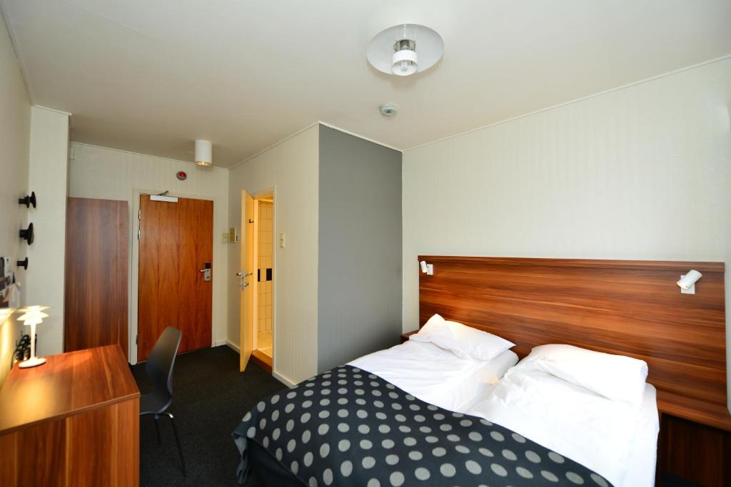 Двухместный (Двухместный номер эконом-класса с 2 отдельными кроватями) отеля Hotel Sverre, Ставангер