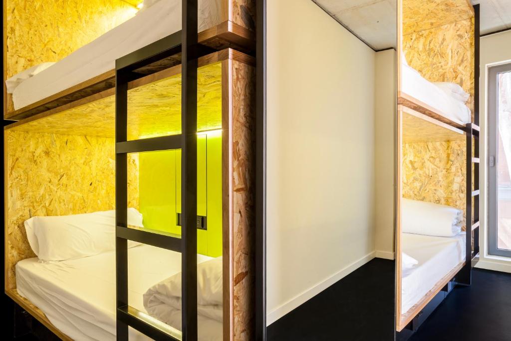Номер (Кровать в общем 6-местном номере для женщин) хостела Bastardo Hostel, Мадрид