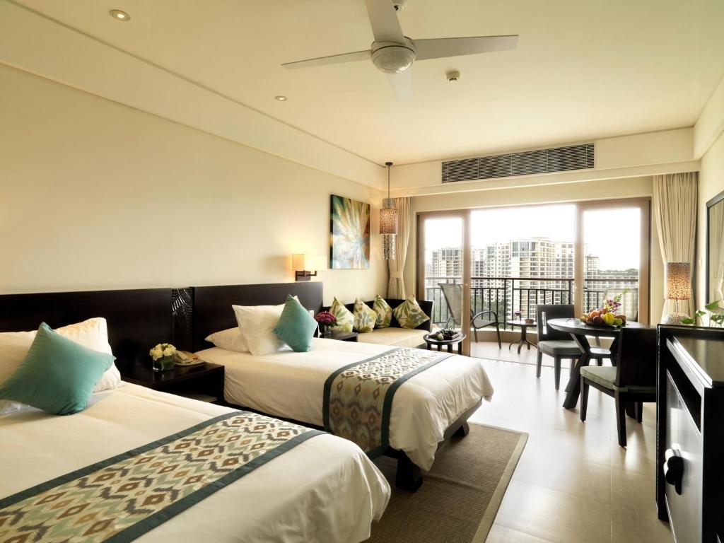Двухместный (Стандартный двухместный номер с 1 кроватью или 2 отдельными кроватями) курортного отеля Howard Johnson Resort Sanya Bay, Санья