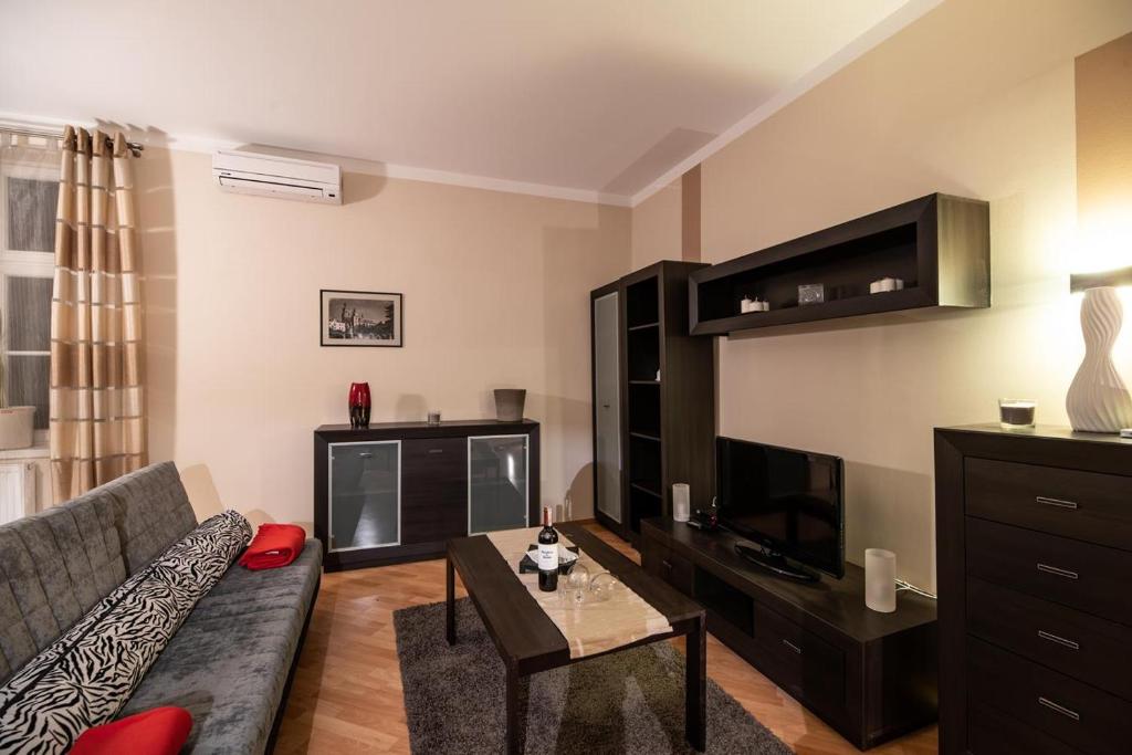 Апартаменты (Апартаменты с балконом - Krowoderska, 6), Cracow Rent Apartments