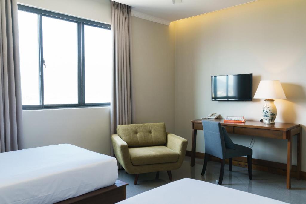 Двухместный (Двухместный номер Делюкс с 2 отдельными кроватями) апарт-отеля Dan Oasis Beach Hotel and Apartment, Дананг