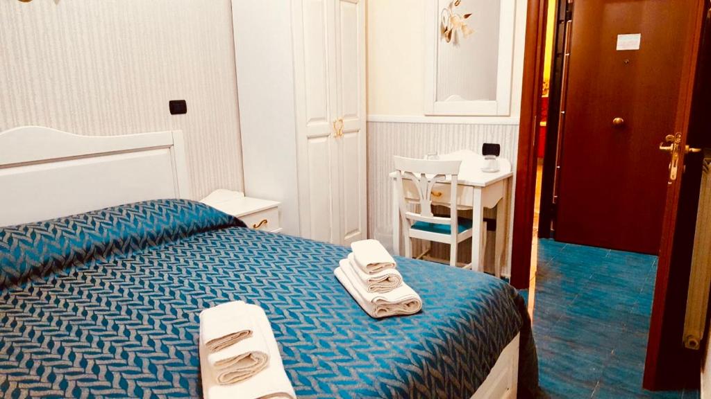 Двухместный (Двухместный номер эконом-класса с 1 кроватью) отеля Bed & Breakfast Medea, Неаполь