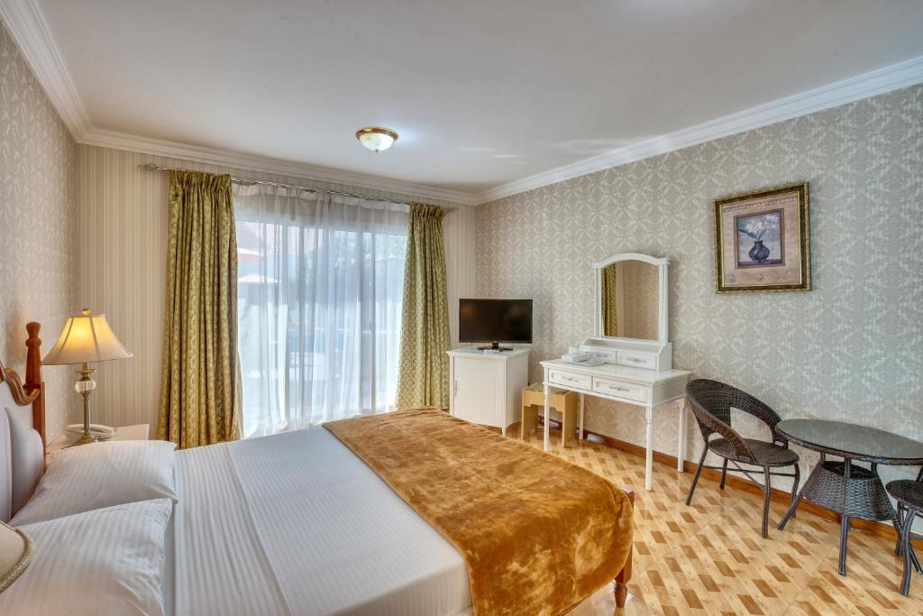 Двухместный (Стандартный двухместный номер с 1 кроватью) курортного отеля Al Khalidiah Resort, Шарджа