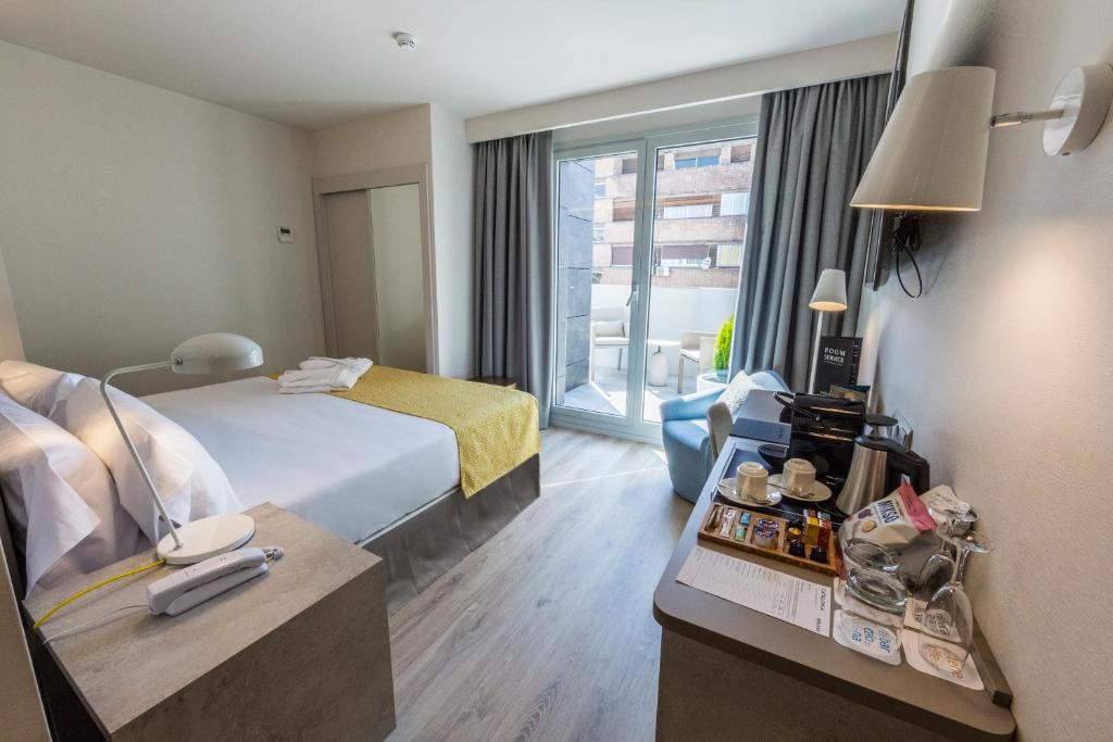 Двухместный (Двухместный номер с 1 кроватью и террасой) отеля Catalonia Granada, Гранада