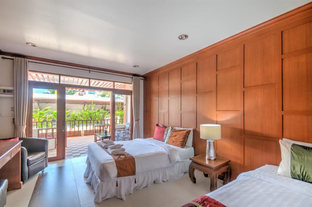 Двухместный (Номер Делюкс с 2 кроватями размера «queen-size») курортного отеля Palm Beach Resort, Пранбури