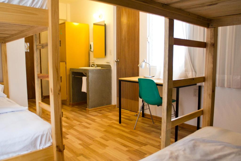 Номер (Спальное место на двухъярусной кровати в общем номере для мужчин и женщин) хостела Hostal Tres Central, Тустла-Гутьеррес
