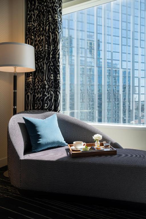 Двухместный (Номер с кроватью размера «king-size»), Sofitel Chicago Magnificent Mile