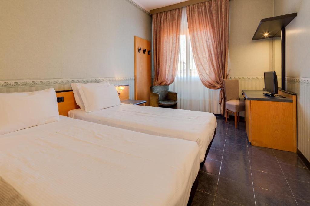 Двухместный (Двухместный номер эконом-класса с 2 отдельными кроватями) отеля Best Western Hotel San Donato, Болонья