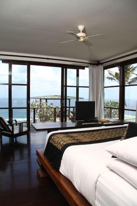 Вилла (Вилла Banyu Biru с видом на океан в комплексе Pandawa Cliff), Pandawa Cliff Edge Ocean View Banyu Biru Villa