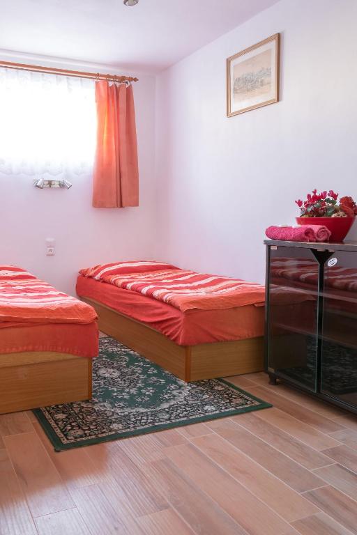 Двухместный (Двухместный номер с 1 кроватью или 2 отдельными кроватями) отеля Alton garni hotel, Ческе-Будеёвице