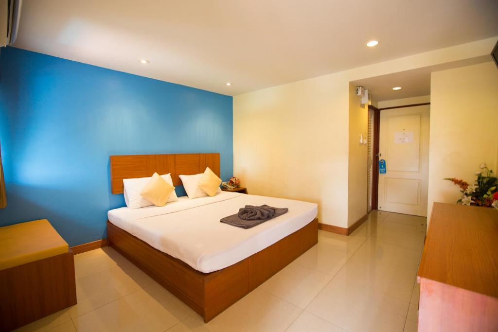 Двухместный (Стандартный двухместный номер с 1 кроватью) отеля Twin Palms Resort, Паттайя