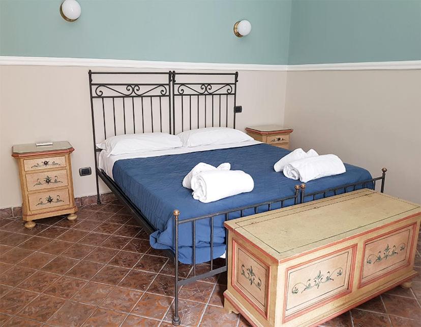 Двухместный (Двухместный номер эконом-класса с 1 кроватью или 2 отдельными кроватями) гостевого дома B&B Delle Palme, Неаполь