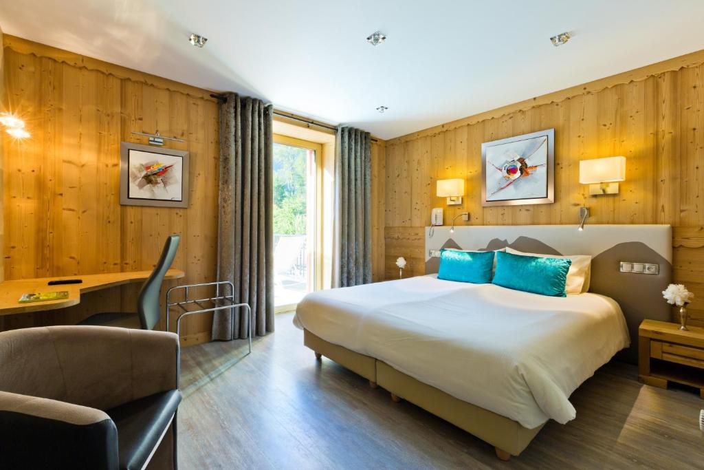 Двухместный (Улучшенный двухместный номер с 1 кроватью или 2 отдельными кроватями) отеля Aiguille du Midi, Шамони-Мон-Блан