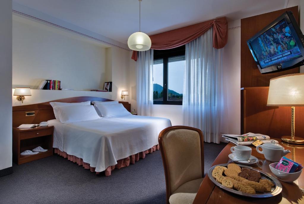 Двухместный (Классический двухместный номер с 1 кроватью или 2 отдельными кроватями) отеля Atlantic Terme Natural Spa & Hotel, Абано-Терме