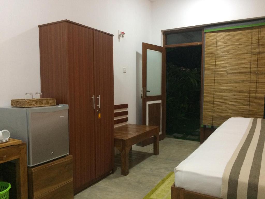 Двухместный (Deluxe Double Room with Balcony & Canal View), Green Wood Villa Negombo