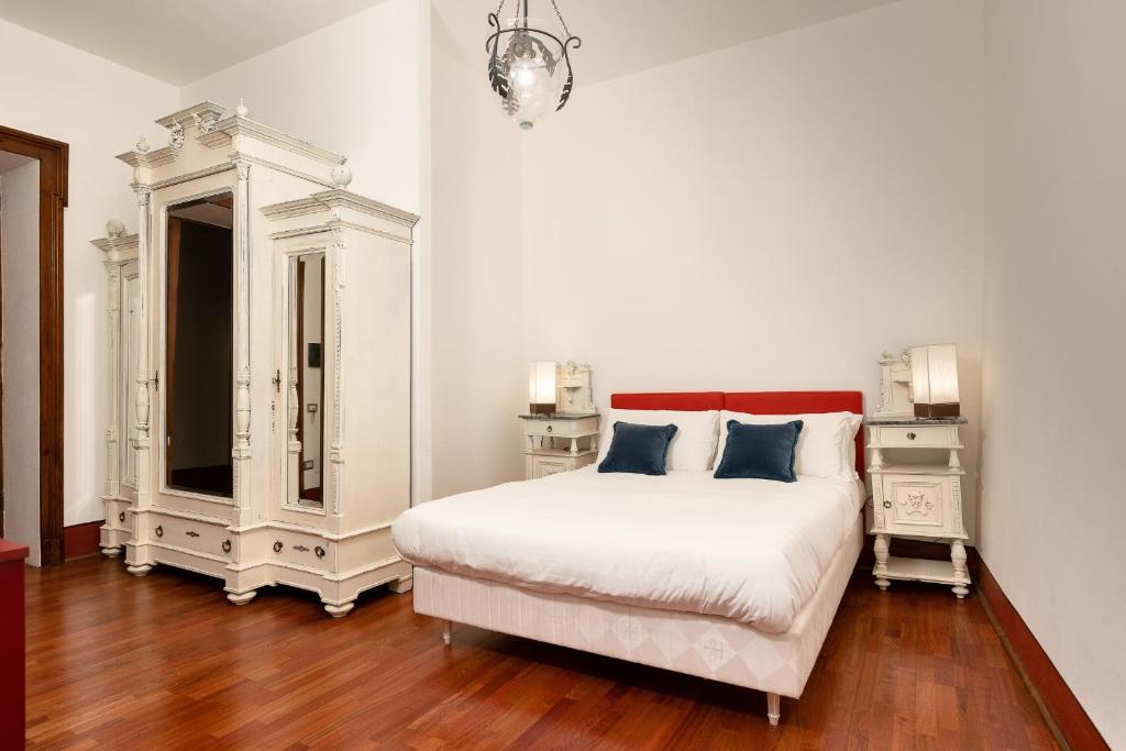 Двухместный (Стандартный двухместный номер с 1 кроватью) отеля Bellezza Suites, Кальяри