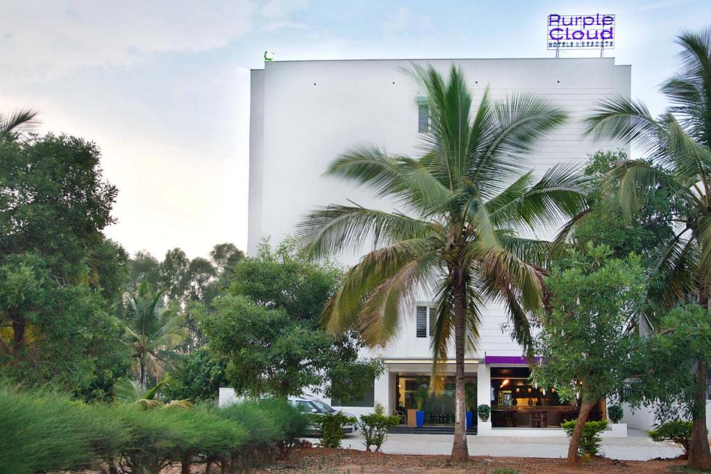 Отель Hotel Purple Cloud, Бангалор