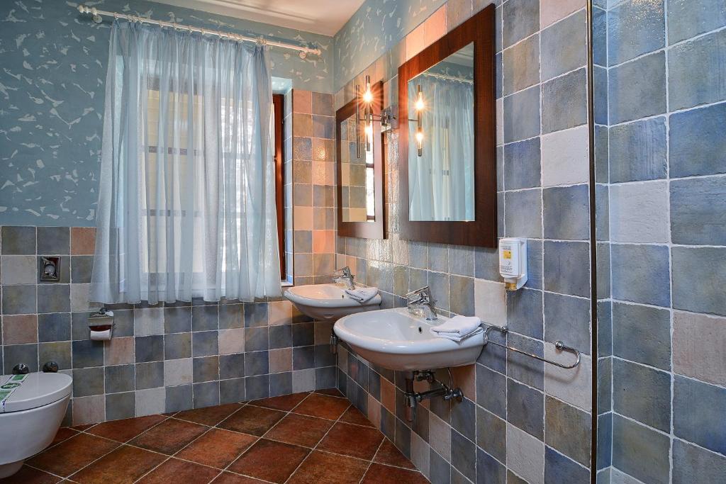 Двухместный (Special Offer - Superior Double Room with Blue Cave Excursion Included) отеля Villa Nora Hvar, Хвар