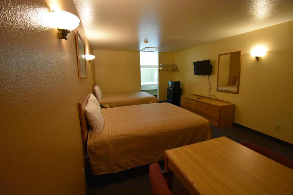 Двухместный (Двухместный номер с кроватью размера «queen-size») мотеля Americas Best Value Inn San Antonio/Lackland AFB, Сан-Антонио