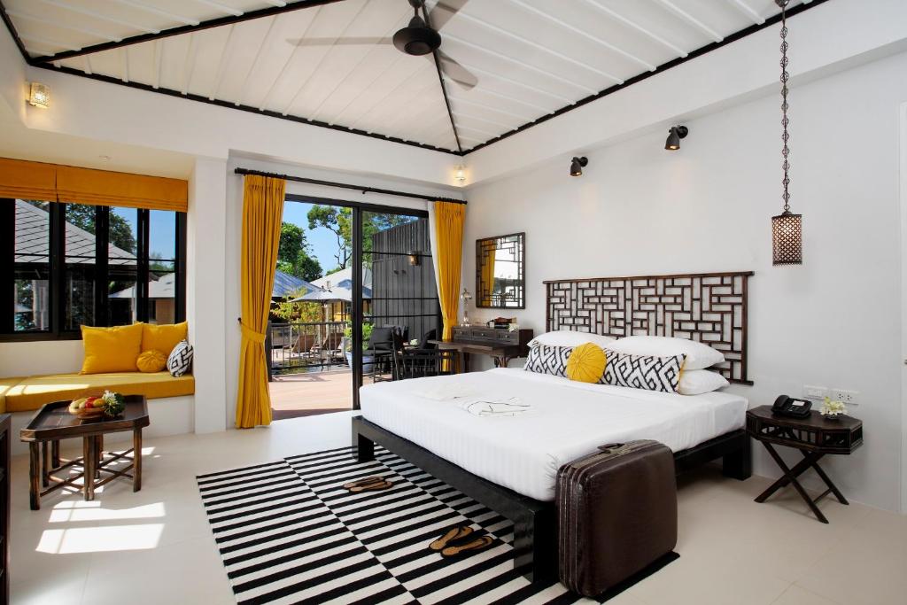 Двухместный (Двухместный номер с 1 кроватью или 2 отдельными кроватями и выходом к бассейну) курортного отеля Moracea by Khao Lak Resort, Кхаулак