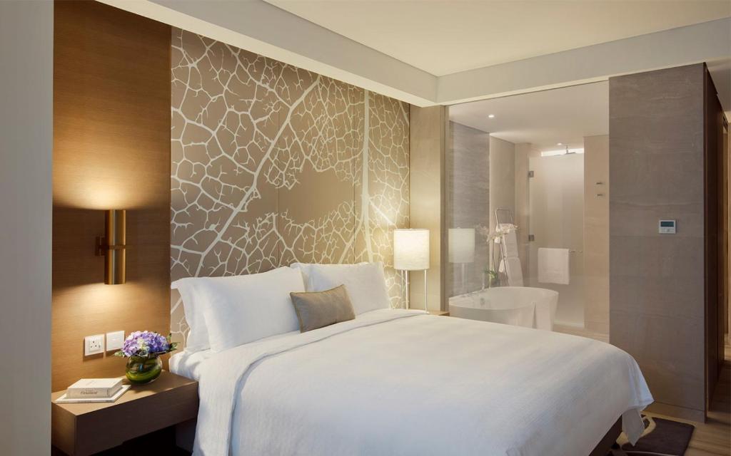Двухместный (Классический номер с кроватью размера «king-size») отеля Al Bandar Rotana – Dubai Creek, Дубай