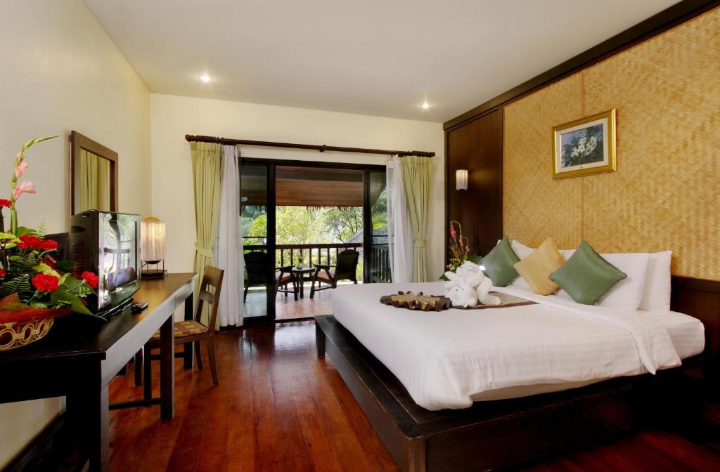 Двухместный (Двухместный номер Делюкс с 1 кроватью или 2 отдельными кроватями) курортного отеля Khaolak Paradise Resort, Кхаулак