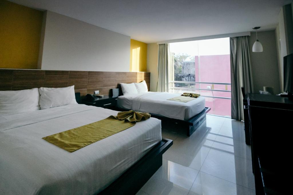 Двухместный (Двухместный номер Делюкс с 1 кроватью) отеля Hotel El Español Paseo de Montejo, Мерида