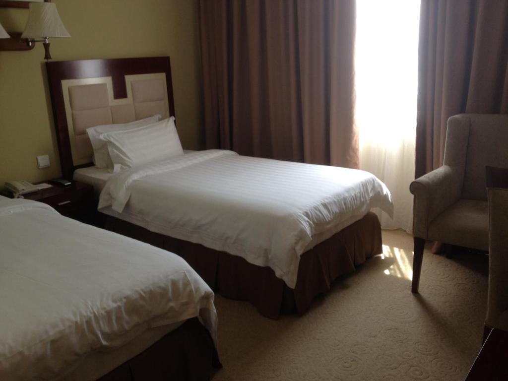 Двухместный (Стандартный двухместный номер с 2 отдельными кроватями) отеля Gaya Centre Hotel, Кота-Кинабалу