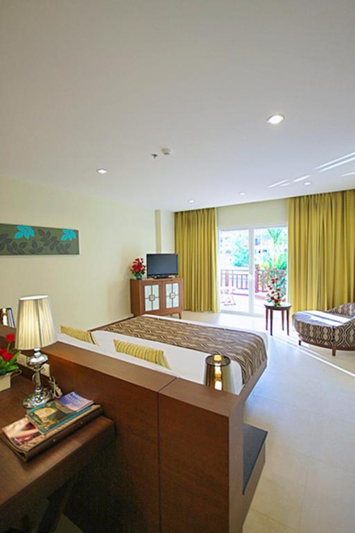 Двухместный (Двухместный номер Делюкс с 1 кроватью или 2 отдельными кроватями, вид на сад) курортного отеля The Heritage Pattaya Beach Resort, Паттайя