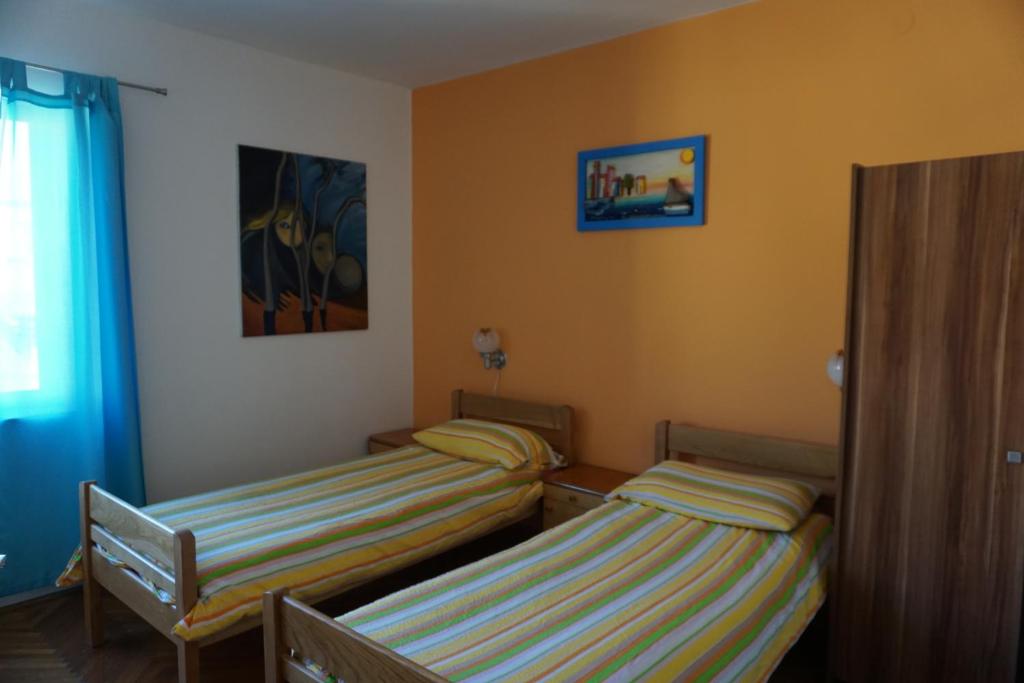 Двухместный (Стандартный двухместный номер с 2 отдельными кроватями) отеля Bed and Breakfast Ivanka Mali Lošinj, Лошинь