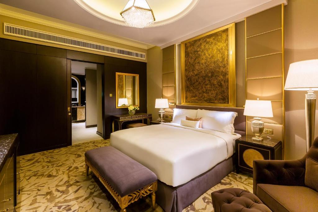 Сьюит (Люкс Palace) отеля Ezdan Palace Hotel, Доха