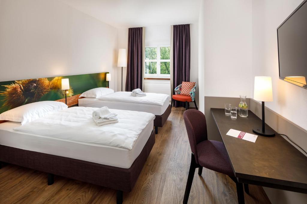 Двухместный (Комфортабельный номер с кондиционером) отеля Bellinzona Sud Swiss Quality Hotel, Беллинцона