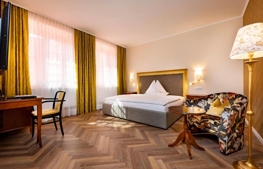 Одноместный (Superior Single Room with Parking Road View) отеля Parkhotel Graz, Грац