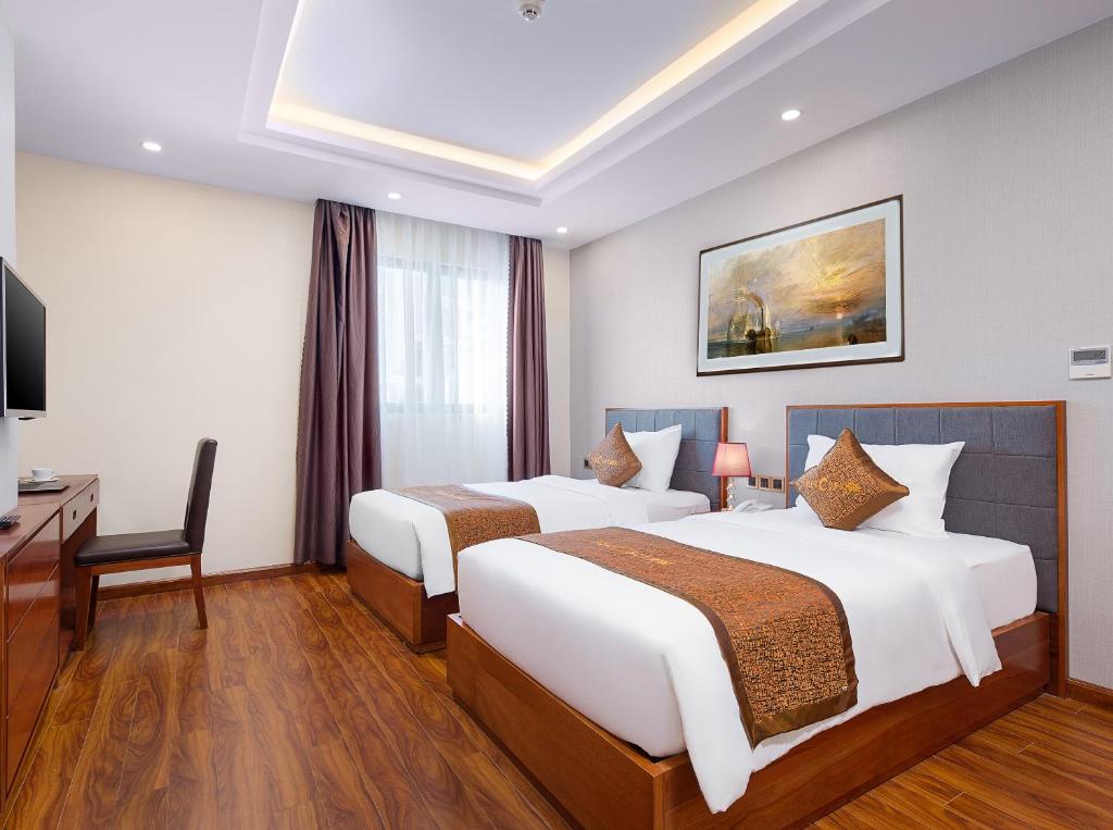 Двухместный (Двухместный номер «Премиум» с 2 отдельными кроватями) отеля Mercury Boutique Hotel, Дананг