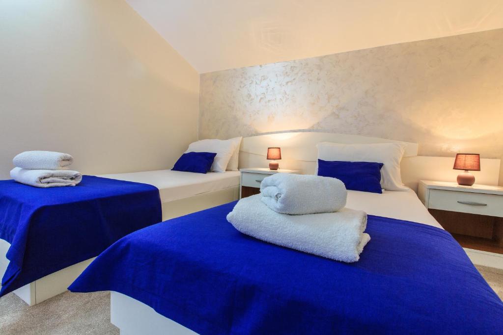 Двухместный (Двухместный номер эконом-класса с 2 отдельными кроватями) отеля Hotel Magnolija, Будва