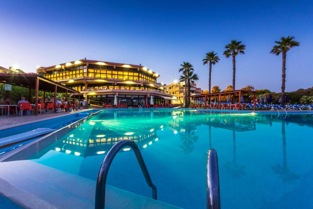 Отель Auramar Beach Resort, Албуфейра