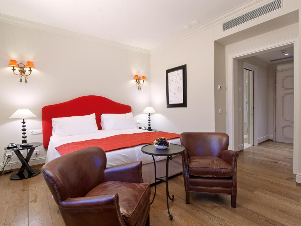 Двухместный (Улучшенный двухместный номер с 1 кроватью или 2 отдельными кроватями и доступом в спа-центр) отеля Resort Collina d'Oro - Hotel & Spa, Лугано