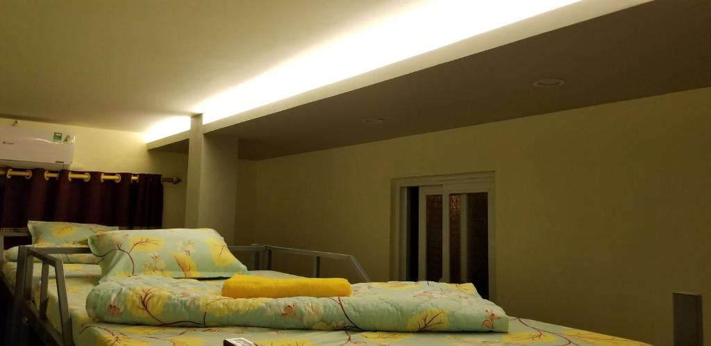 Номер (Односпальная кровать в общем номере) отеля May Hostel, Катба