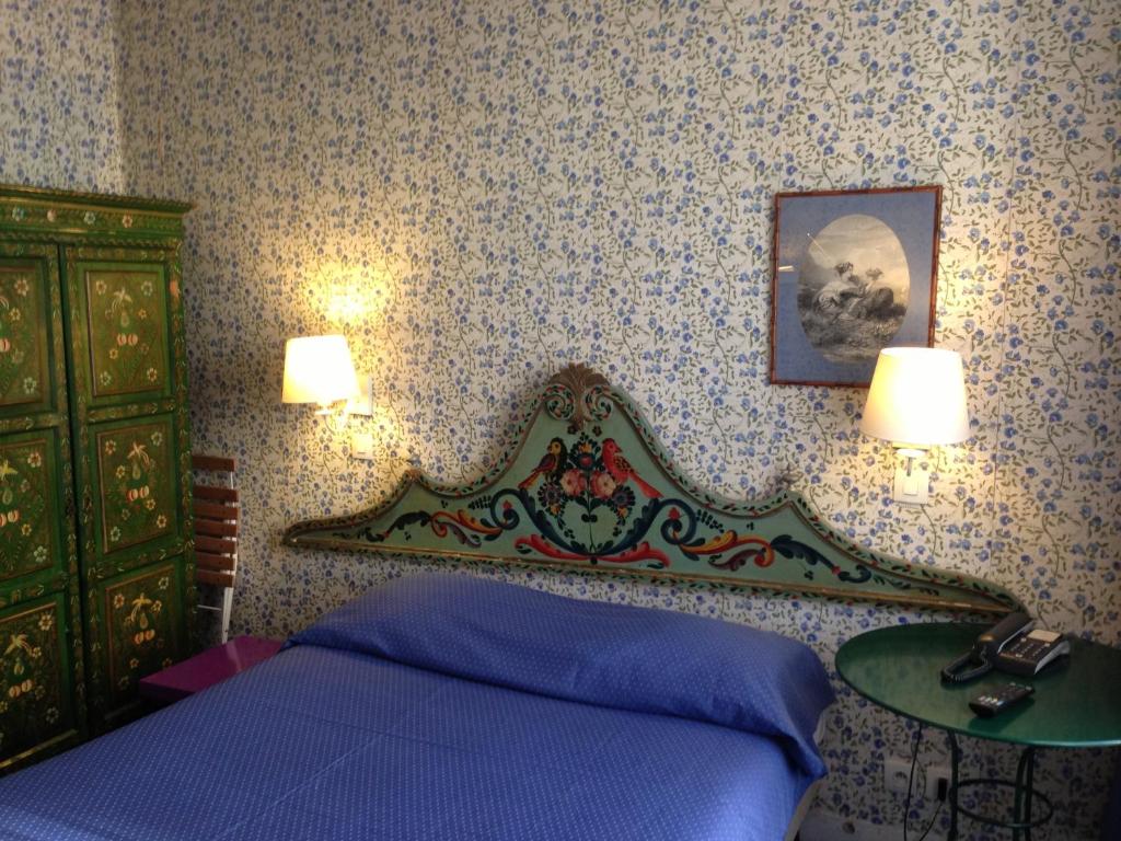 Двухместный (Стандартный двухместный номер с 1 кроватью или 2 отдельными кроватями) отеля Hotel Agora, Париж