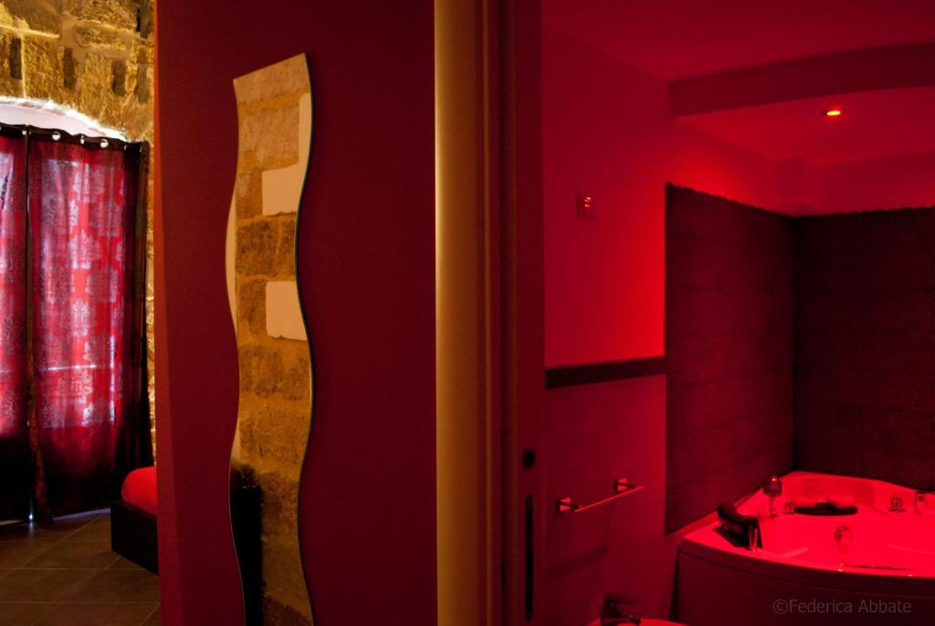 Двухместный (Двухместный номер с 1 кроватью и гидромассажной ванной) отеля B&B Carella, Палермо