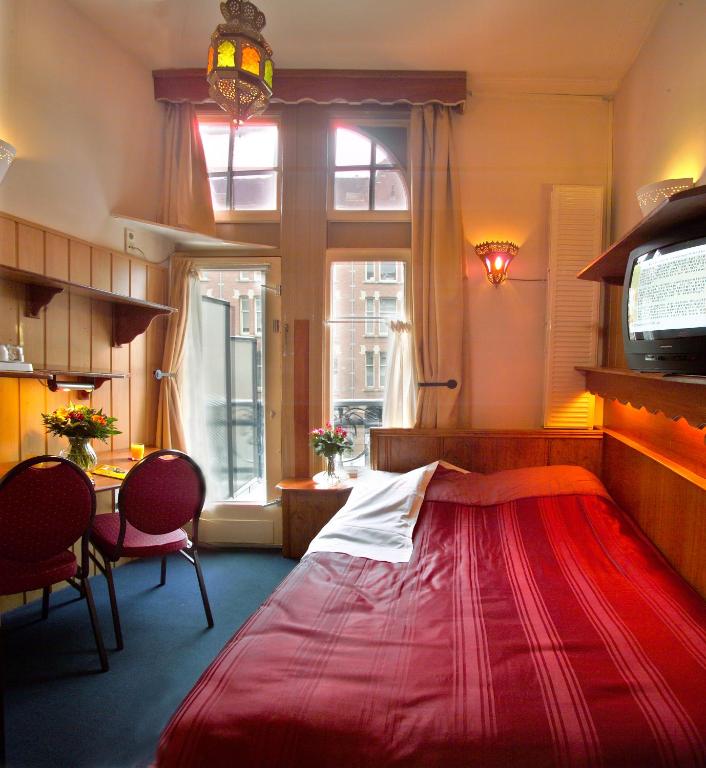 Двухместный (Двухместный номер с 1 кроватью и балконом) отеля Nadia Hotel, Амстердам