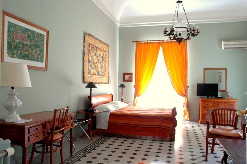 Двухместный (Двухместный номер с 1 кроватью и балконом) гостевого дома palazzo pantaleo, Палермо