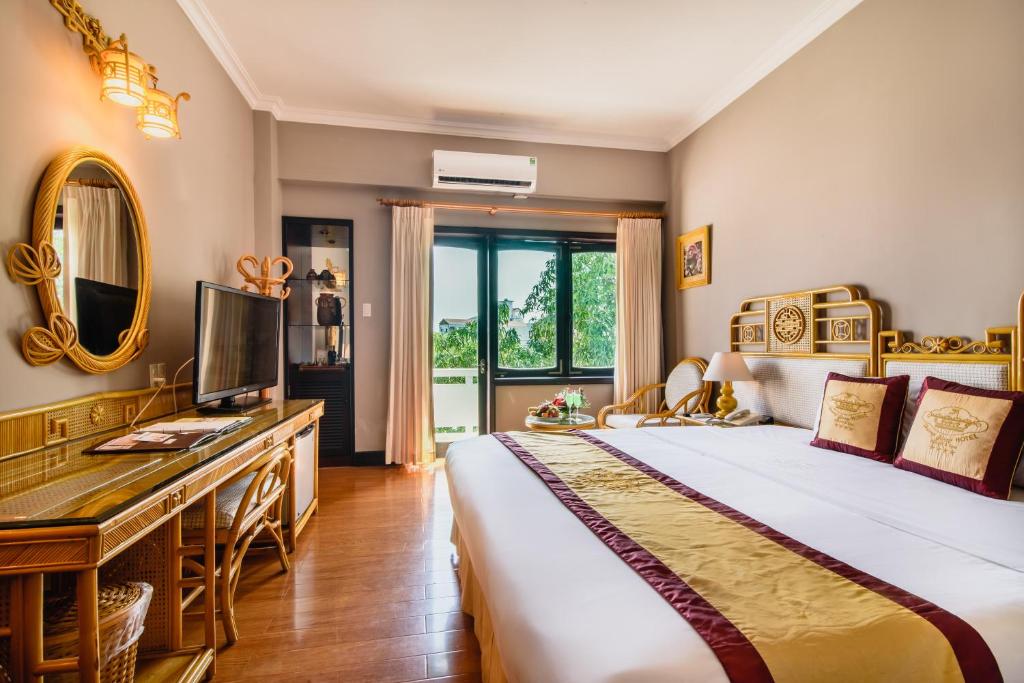 Двухместный (Двухместный номер Делюкс с 1 кроватью или 2 отдельными кроватями, вид на сад) курортного отеля Huong Giang Hotel Resort & Spa, Хюэ