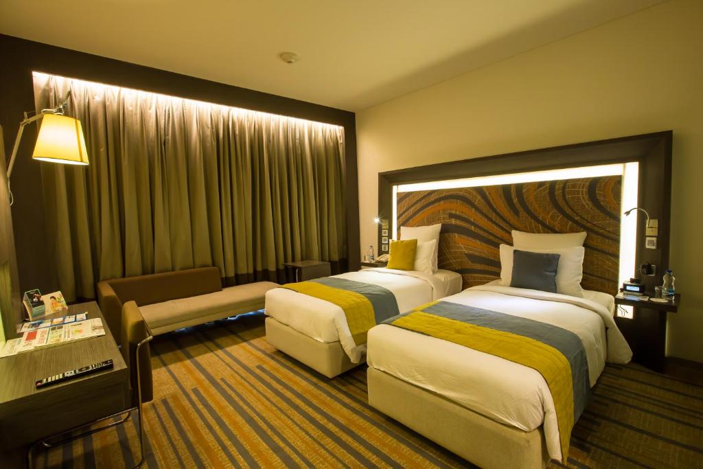 Двухместный (Superior Room Twin Size Bed with WIFI), Novotel Kolkata Hotel and Residences