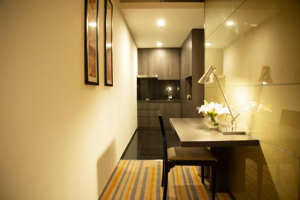 Студио (Studio Apartment with Kitchenette, Premium Wifi, 15% Off on Food & Soft Beverage), Novotel Kolkata Hotel and Residences